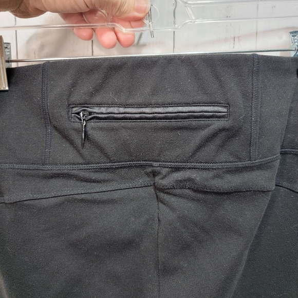 Spanx Shaping Women's Black Poly/Spandex Knit Leggings Pants Zip Pocket Size Med - Picture 8 of 9